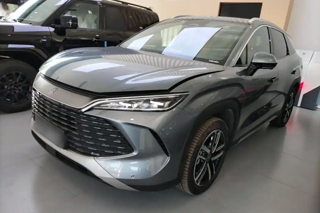 BYD Song L DM-i 2024 112km transcendent type