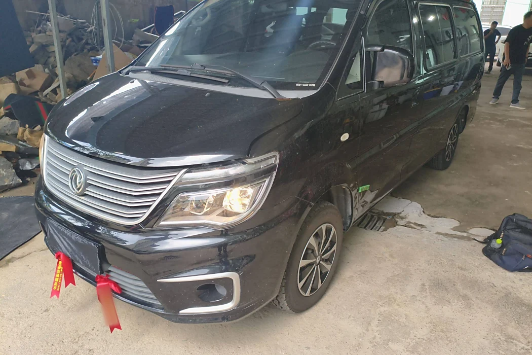 Dongfeng Popular Lingzhi 2022 M5L 1.6L Practical 7-seater