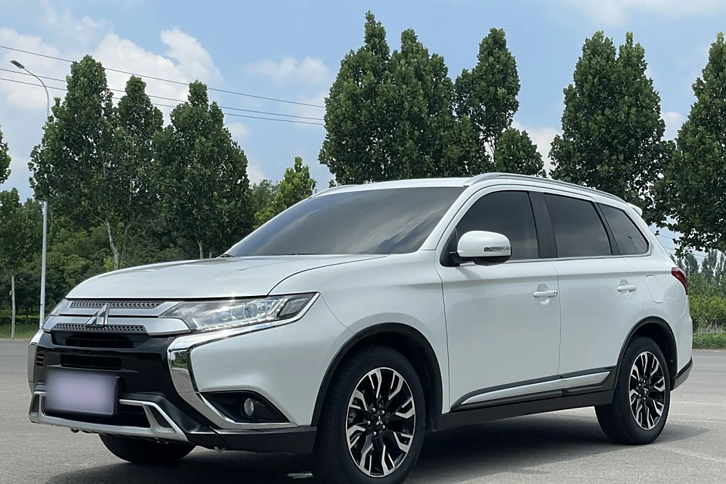 Mitsubishi Outlander 2019 2.0L two-wheel drive Enjoy Edition 5-seater Country VI