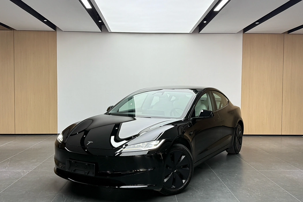 Tesla Model 3 2023 rear-wheel drive version