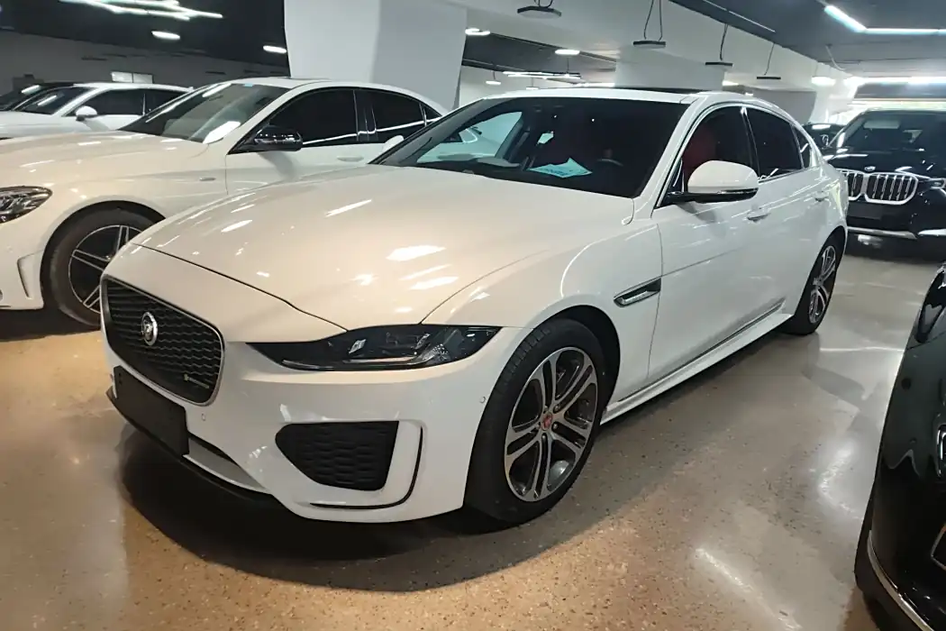 Jaguar XEL 2020 2.0T 200PS R-DYNAMIC S Aggressive Sport