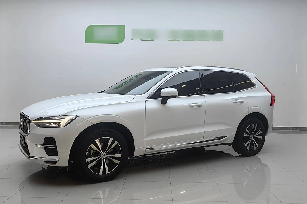 Volvo XC60 2023 B5 4WD Intelligent Luxury