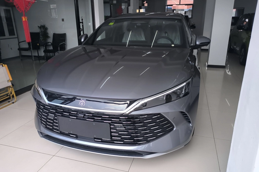 BYD Qin L 2025 DM-i Smart Driving Version 80KM leading type