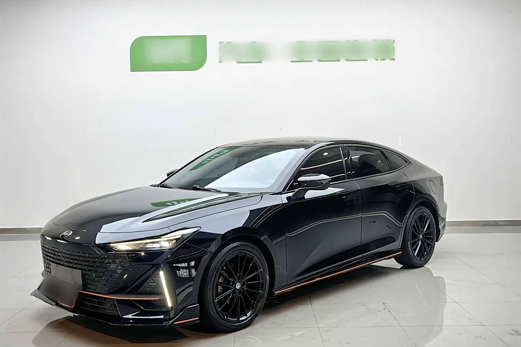 Changan UNI-V 2022 1.5T Sport Edition