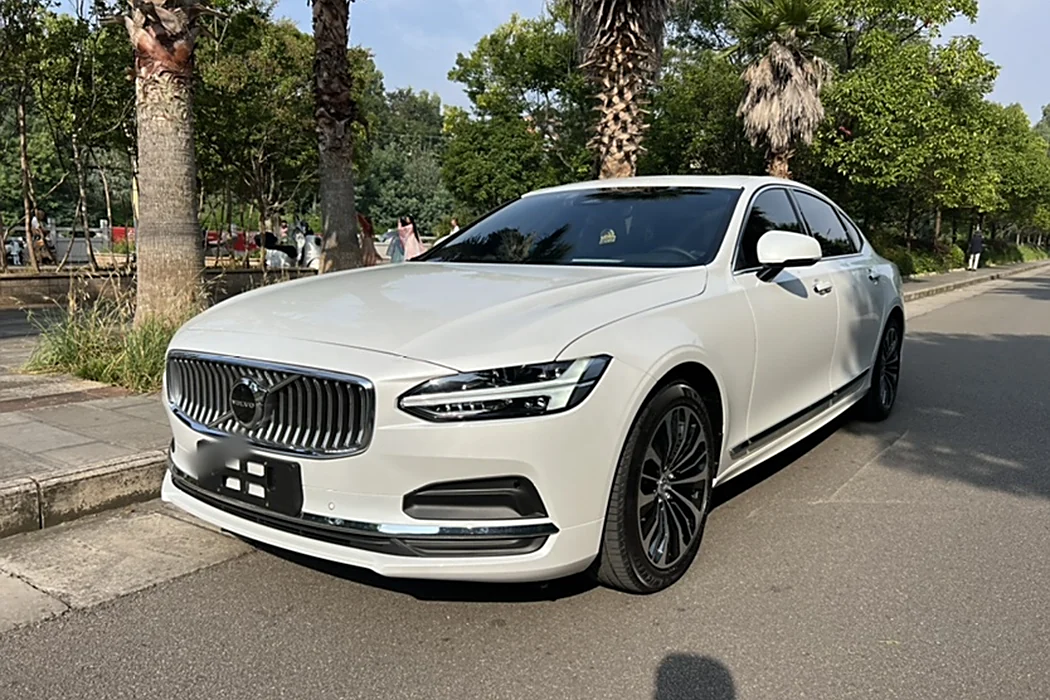 Volvo S90 2023 B5 Intelligent Luxury Edition
