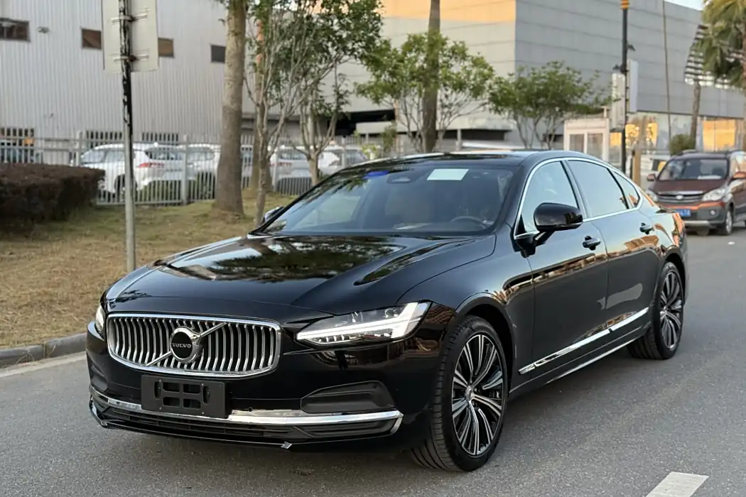 Volvo S90 2025 B5 Zhiyuan Deluxe Edition