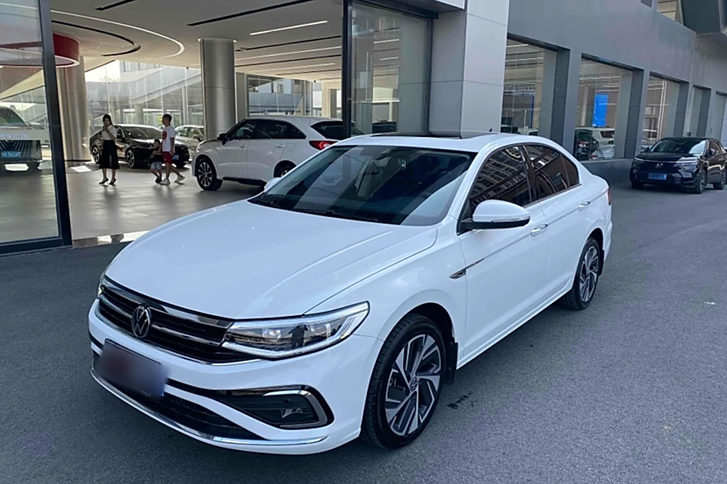 Volkswagen Bora 2023 300TSI DSG Premium Edition