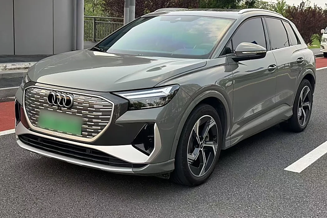 Audi Q4 e-tron 2022 40 e-tron Priority Edition
