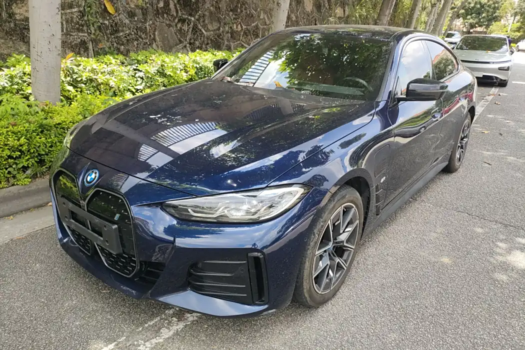 BMW i4 2022 eDrive40
