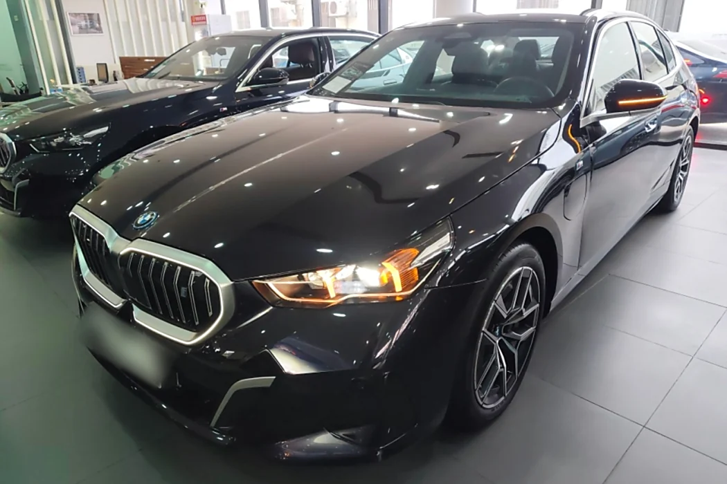 BMW i5 2024 eDrive 35L Exclusive M Sports Suit
