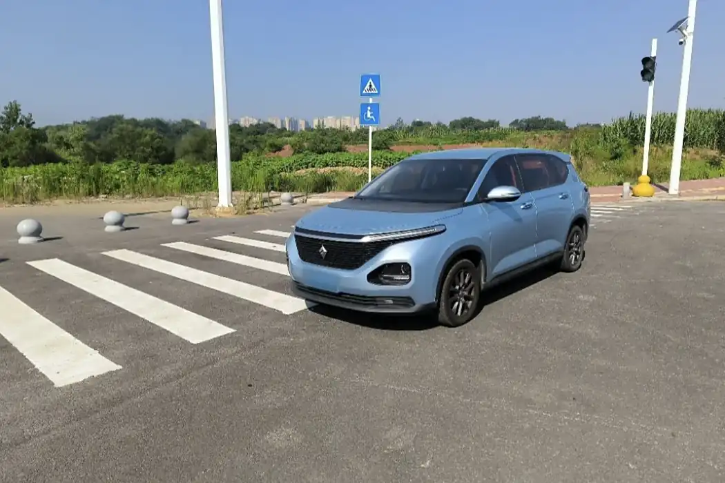 Baojun RM-5 2019 1.5L CVT 24-hour online elite 5-seater