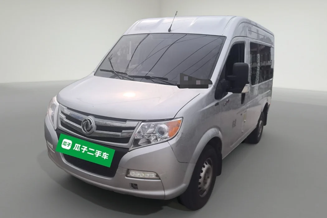 Dongfeng Yufeng Yufeng 2023 V9+2.0T manual front drive multi-function center axle center top 7/8/9 seats