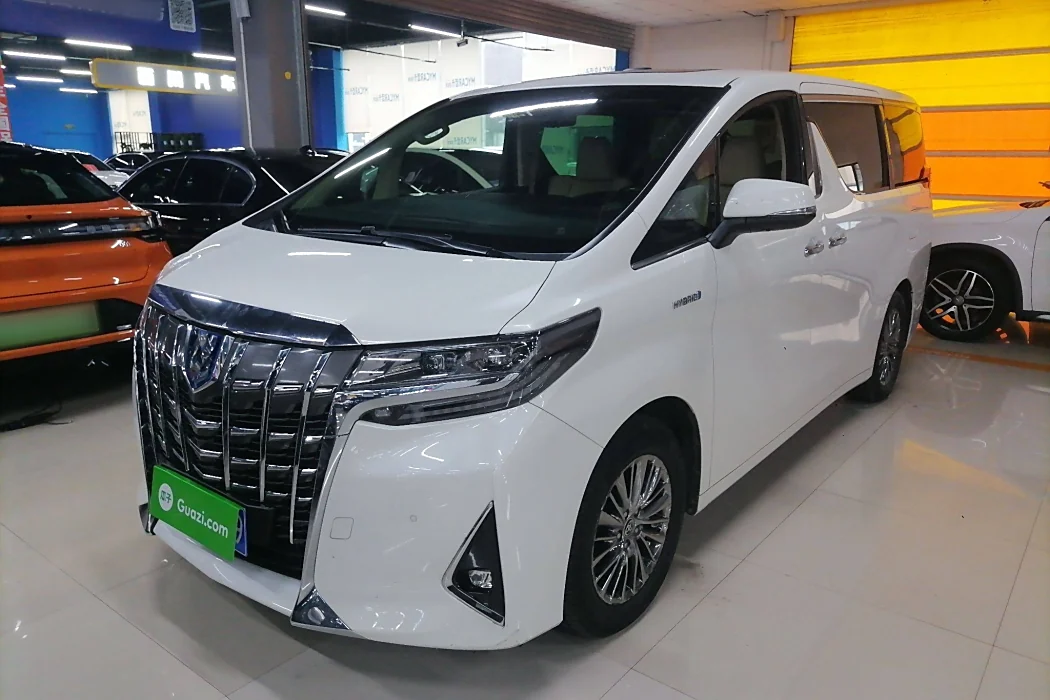 Toyota Elfa 2020 dual-engine 2.5L Premium Edition
