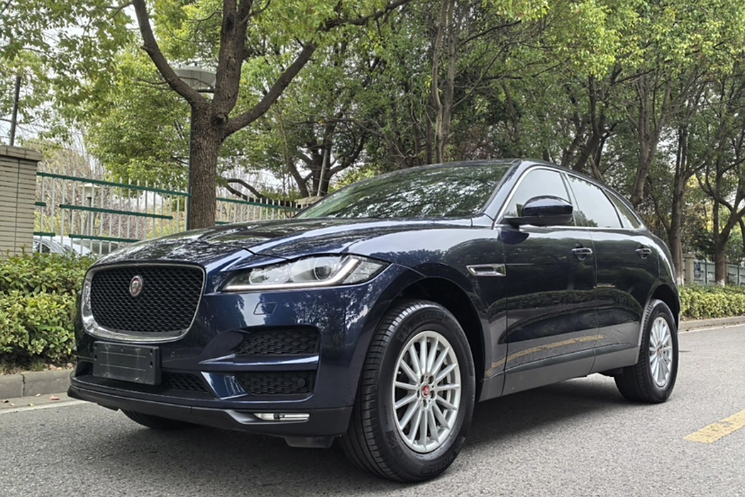 Jaguar F-PACE 2018 2.0T 4WD Urban Premium