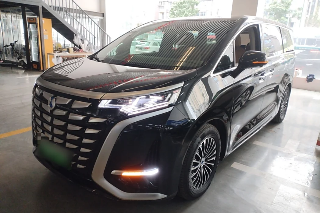 Denza D9 2022 DM-i 970 four-wheel drive premium type
