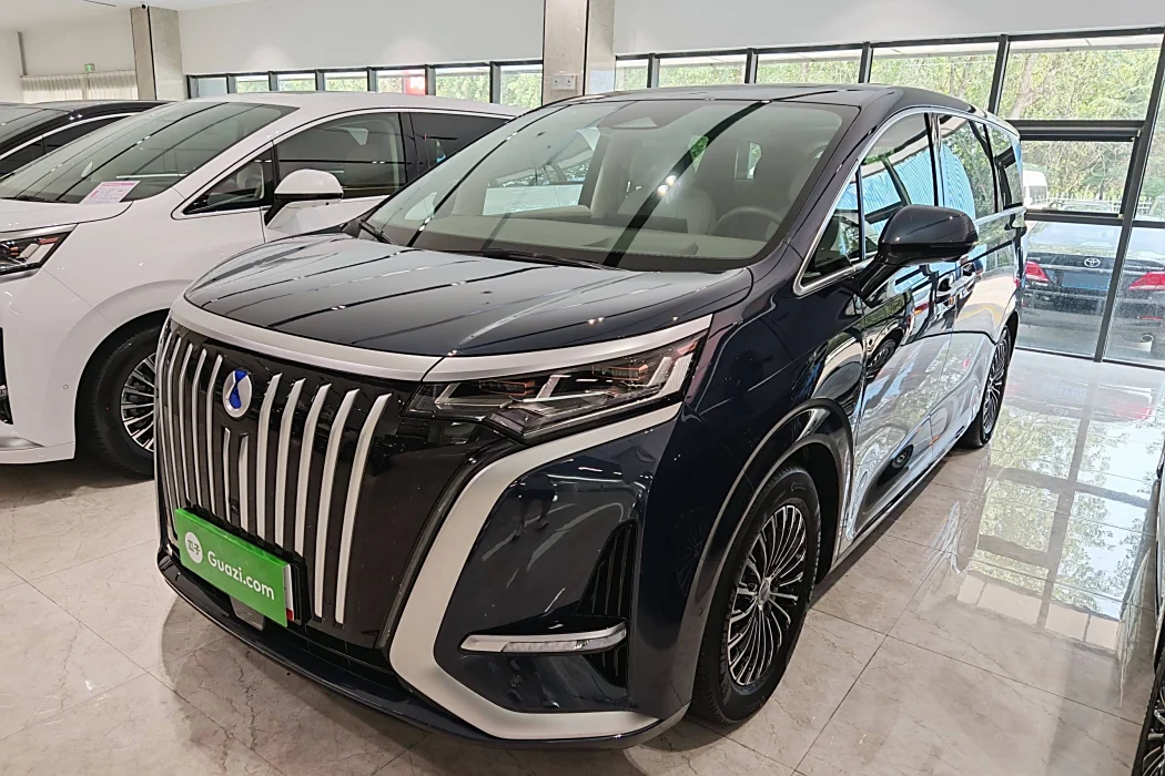 Denza D9 2022 EV 600 four-wheel drive flagship model