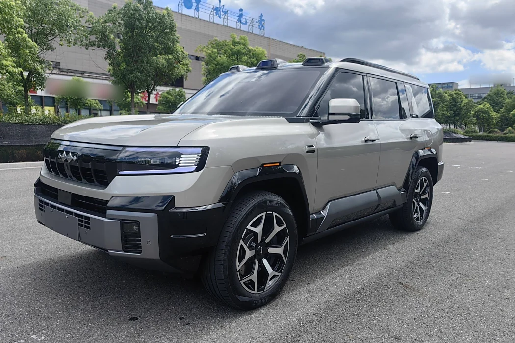 Leopard Leopard 8 2025 Zhiyong Ultimate Edition 6 Seats
