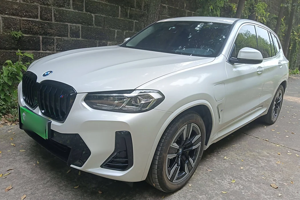 BMW iX3 2024 Leader