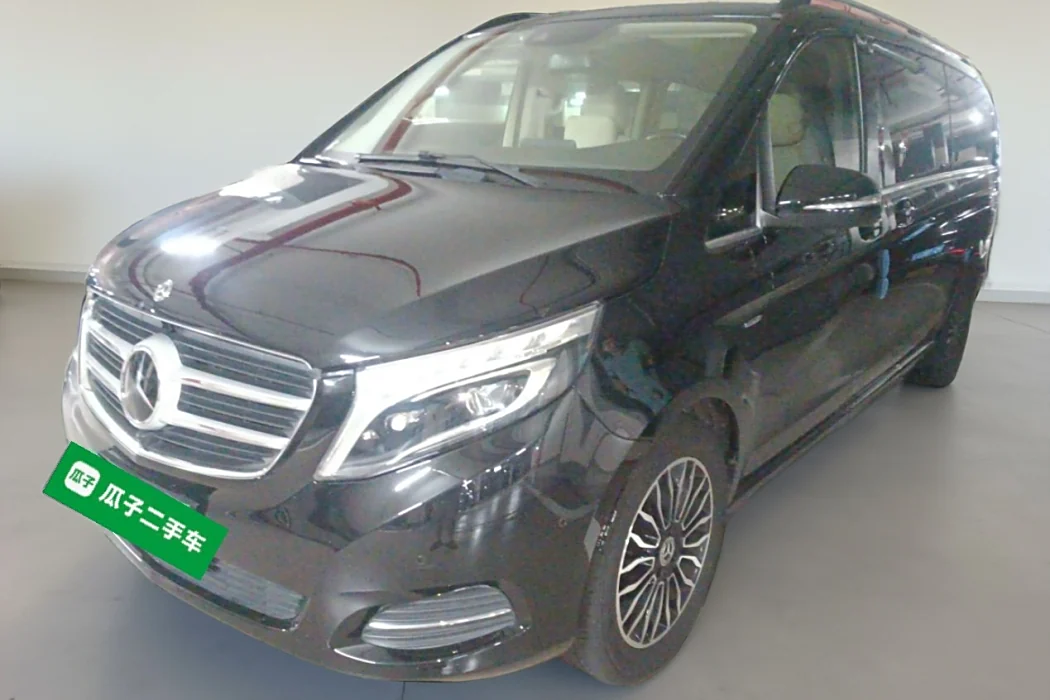 Mercedes-Benz V-Class 2018 V 260 L Premium Plus National VI