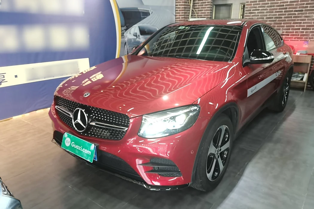Mercedes-Benz GLC Coupe 2019 GLC 200 4MATIC Coupe SUV