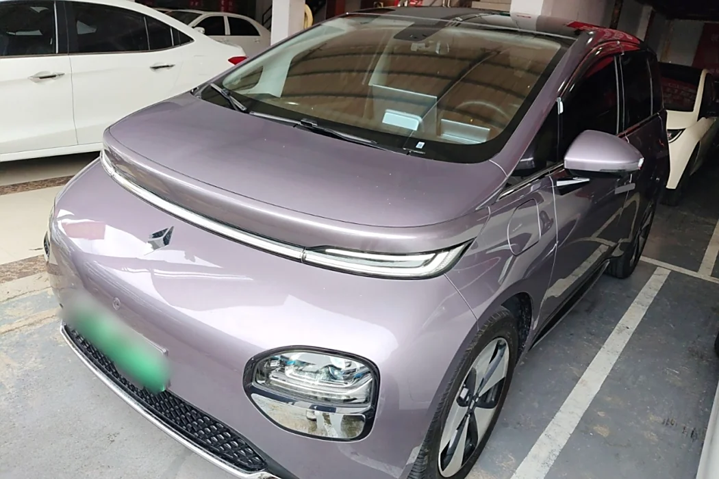 Baojun Yunduo 2023 Model 460 Max