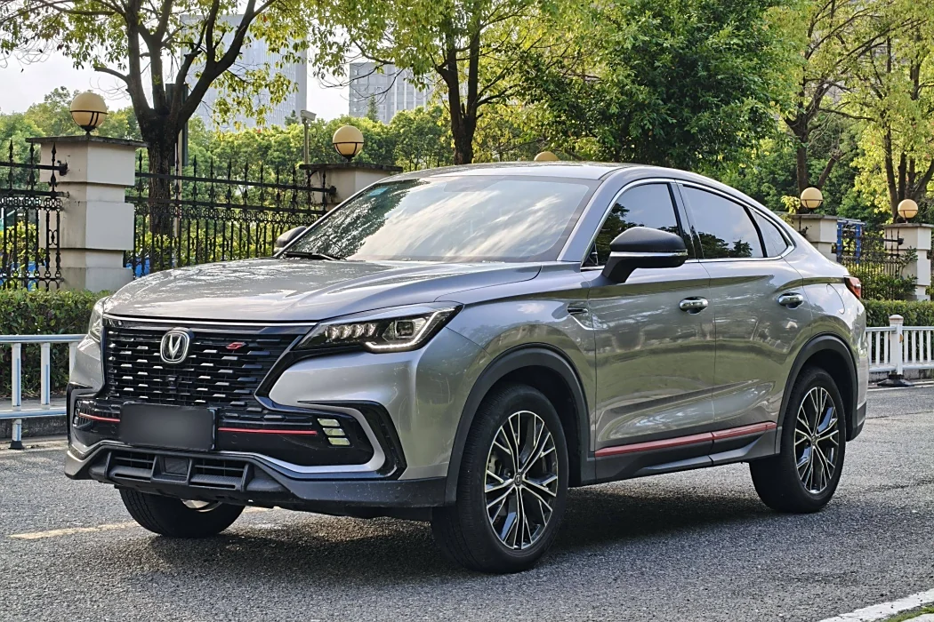 Changan CS85 COUPE 2023 1.5T DCT Luxury