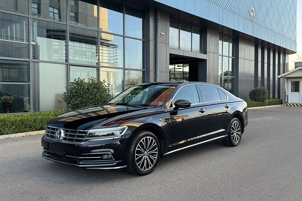 Volkswagen Huiang 2018 facelift 380TSI two-wheel drive business edition