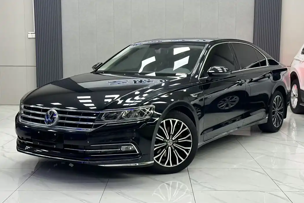 Volkswagen Huiang 2018 facelift 380TSI two-wheel drive business edition