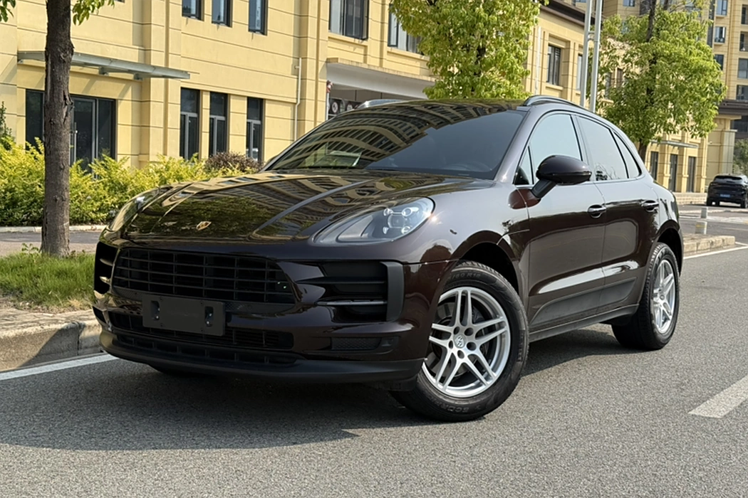 Porsche 2021 Macan 2.0T