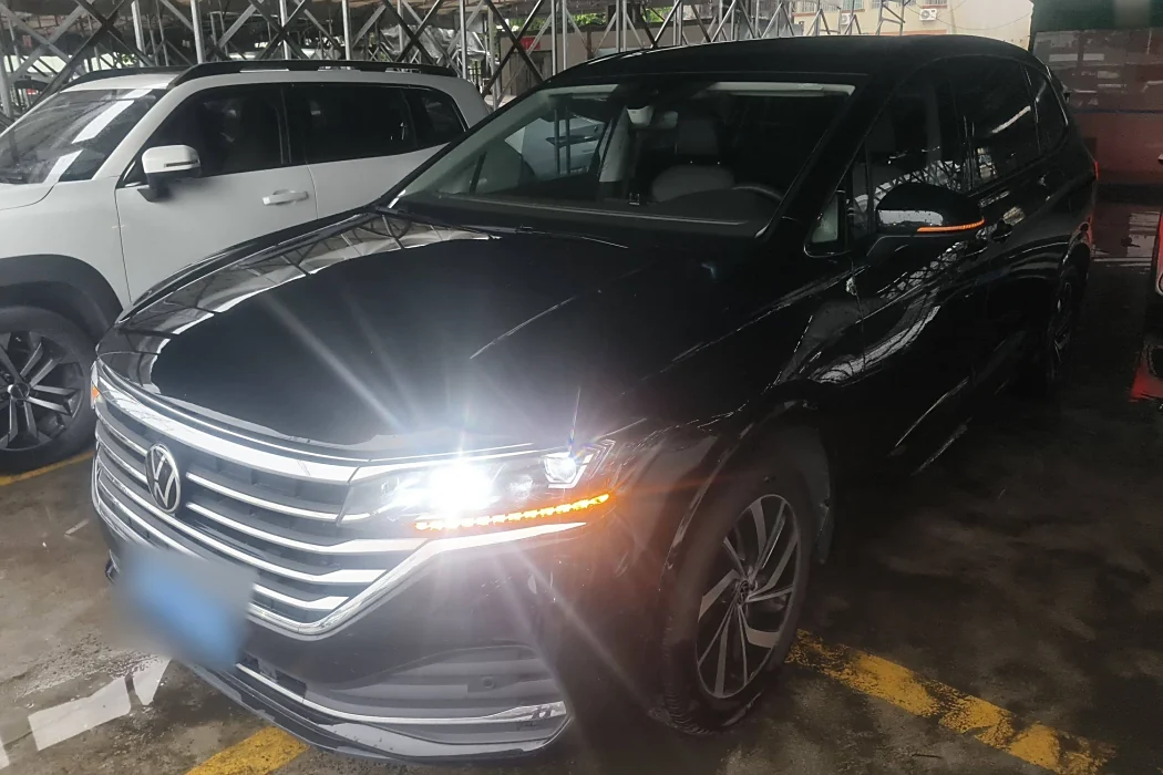 Volkswagen Weiran 2024 330TSI Deluxe Edition