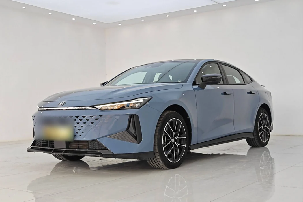 Changan UNI-V Zhidian iDD 2024 Blue Whale Zhidian iDD 136km Zhizun Type