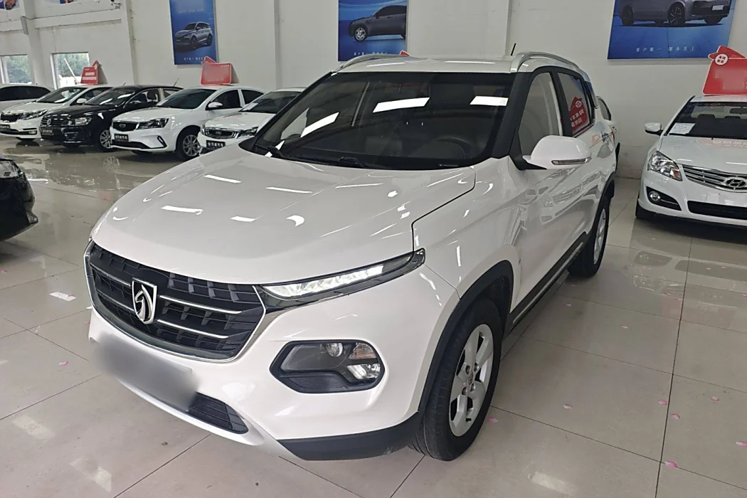 Baojun 510 2017 1.5L manual fashion type