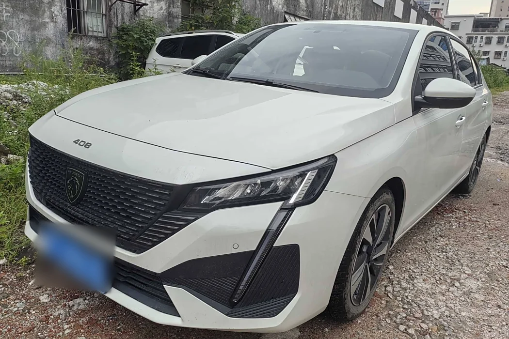 Peugeot 408 2022 1.6T chasing version