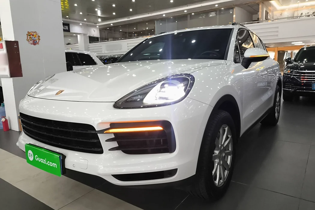 Porsche 2018 Cayenne 3.0T