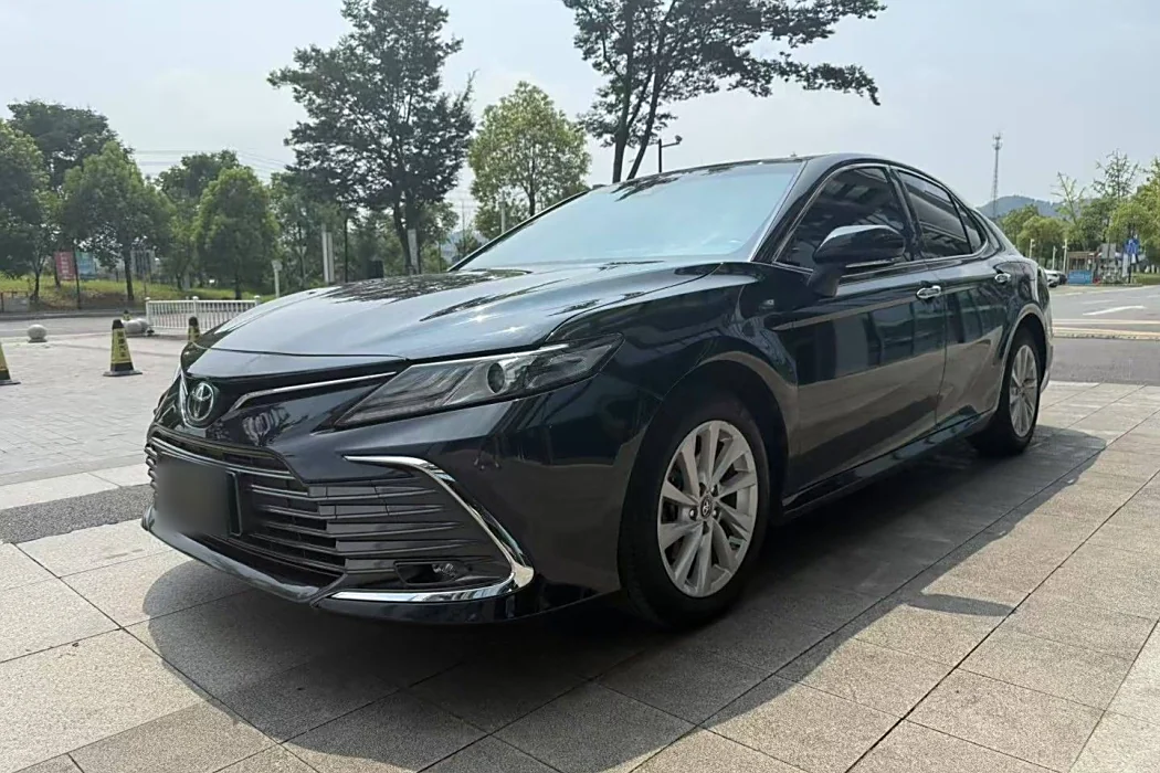 Toyota Camry 2021 2.0G Deluxe Edition
