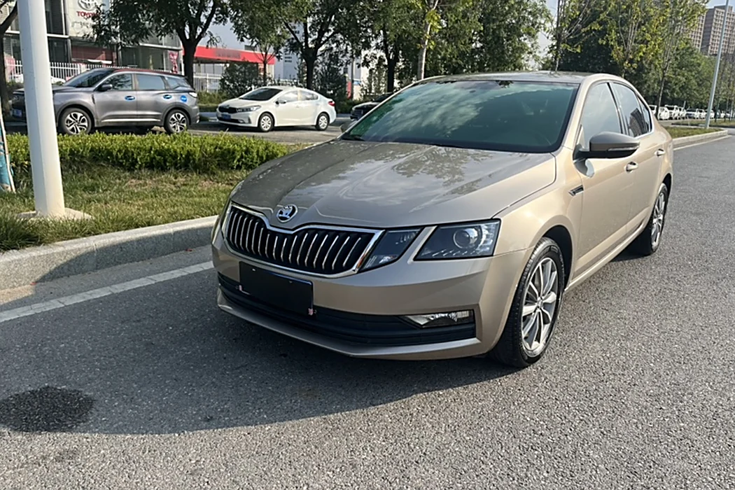 Skoda Octavia 2018 1.6L Automatic Comfort Version