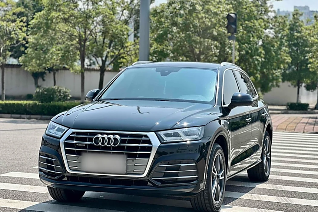 Audi Q5L 2018 40 TFSI Glory Style National V