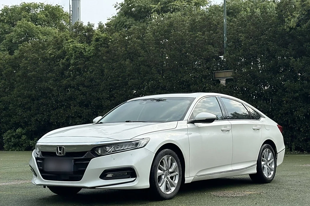 Honda Accord 2018 260TURBO Deluxe Edition Country V