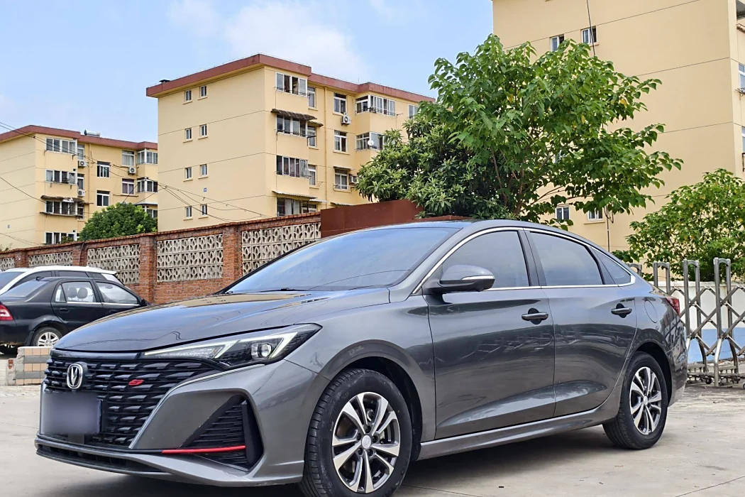 Changan Yidong 2022 PLUS Blue Whale NE 1.4T GDI DCT Premium Edition
