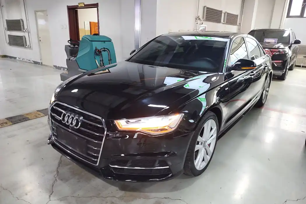 Audi A6L 2018 30th Anniversary Year 45 TFSI quattro Sport