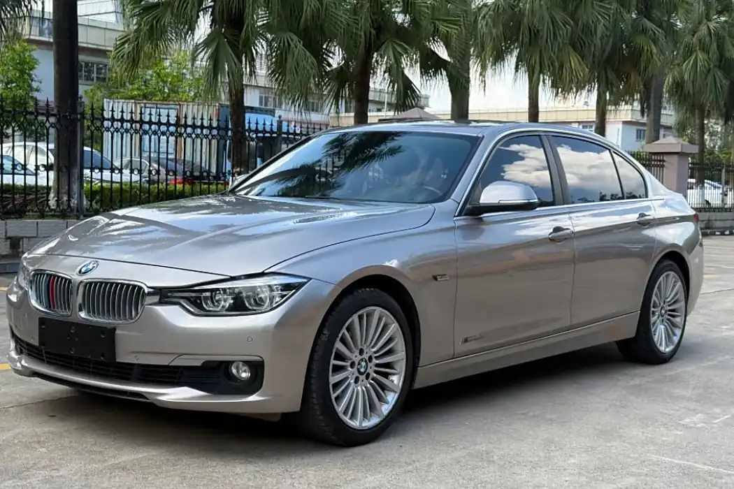 BMW 3 Series 2018 320Li Stylish