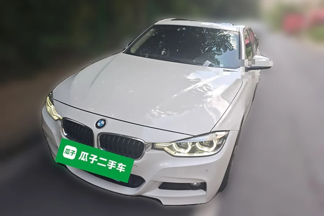 BMW 3 Series 2019 320Li M sports suit