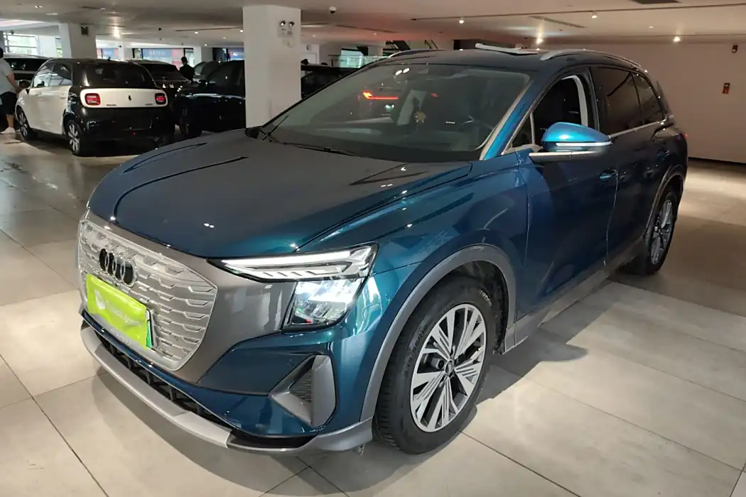 Audi Q5 e-tron 2023 model 40 e-tron shining brocade suit