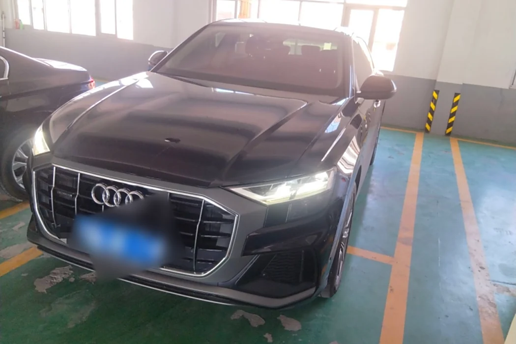 Audi Q8 2021 45 TFSI Precision Sport
