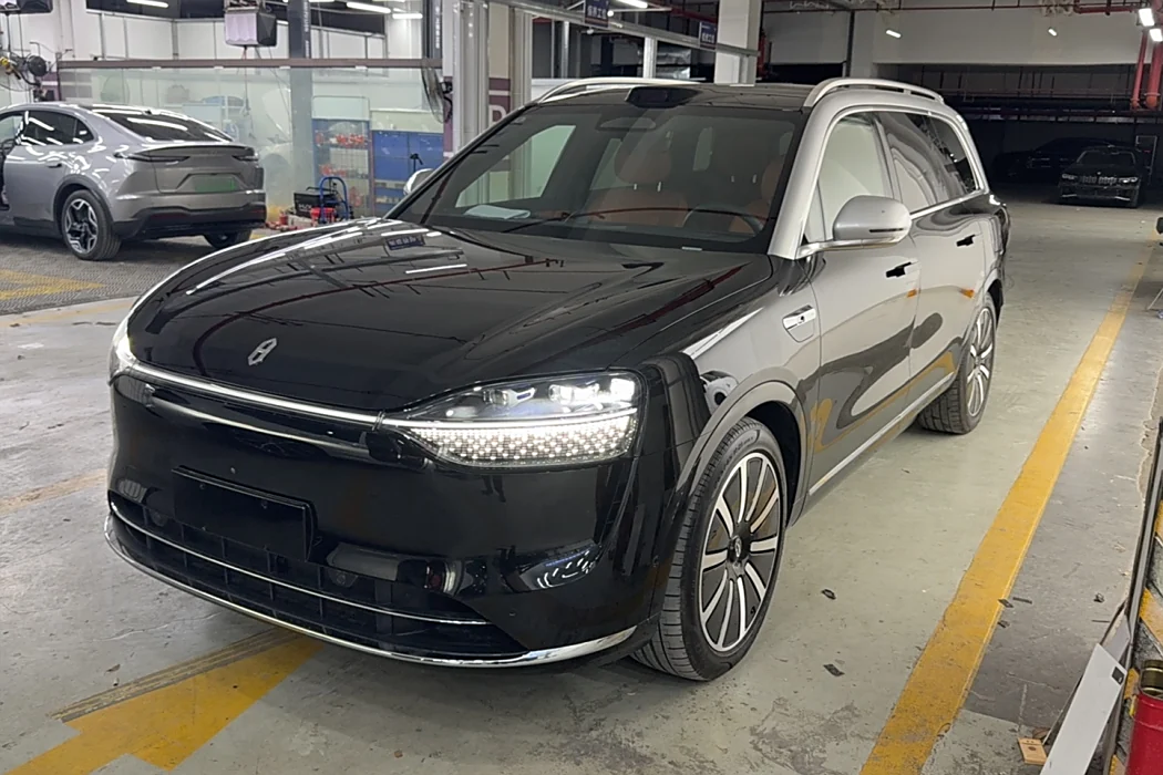 Hongmeng Zhixing Wenjie M9 2024 Extended Range Ultra Version 42kWh 6-seater Version
