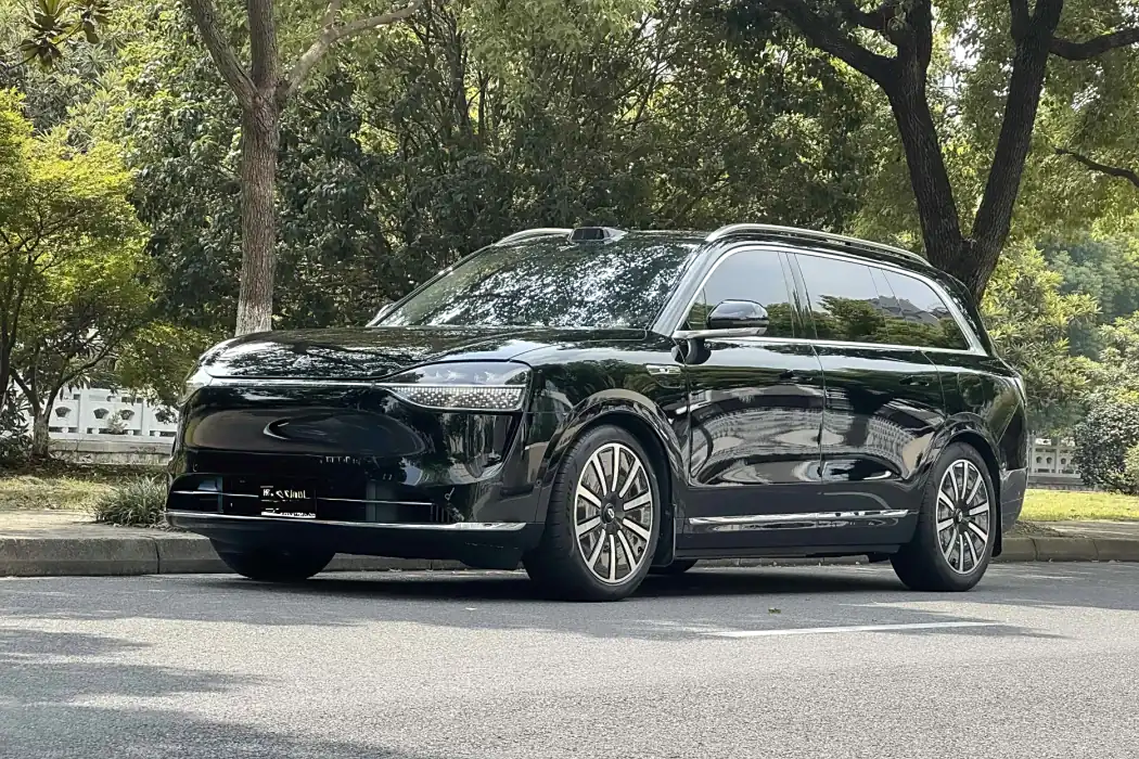 Hongmeng Zhixing Wenjie M9 2024 Extended Range Max version 52kWh 6-seater version