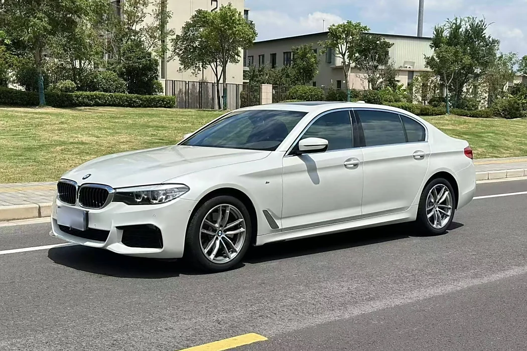 BMW 5 Series 2020 525Li M Sport Package