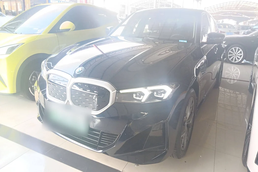 BMW i3 2024 eDrive 35 L
