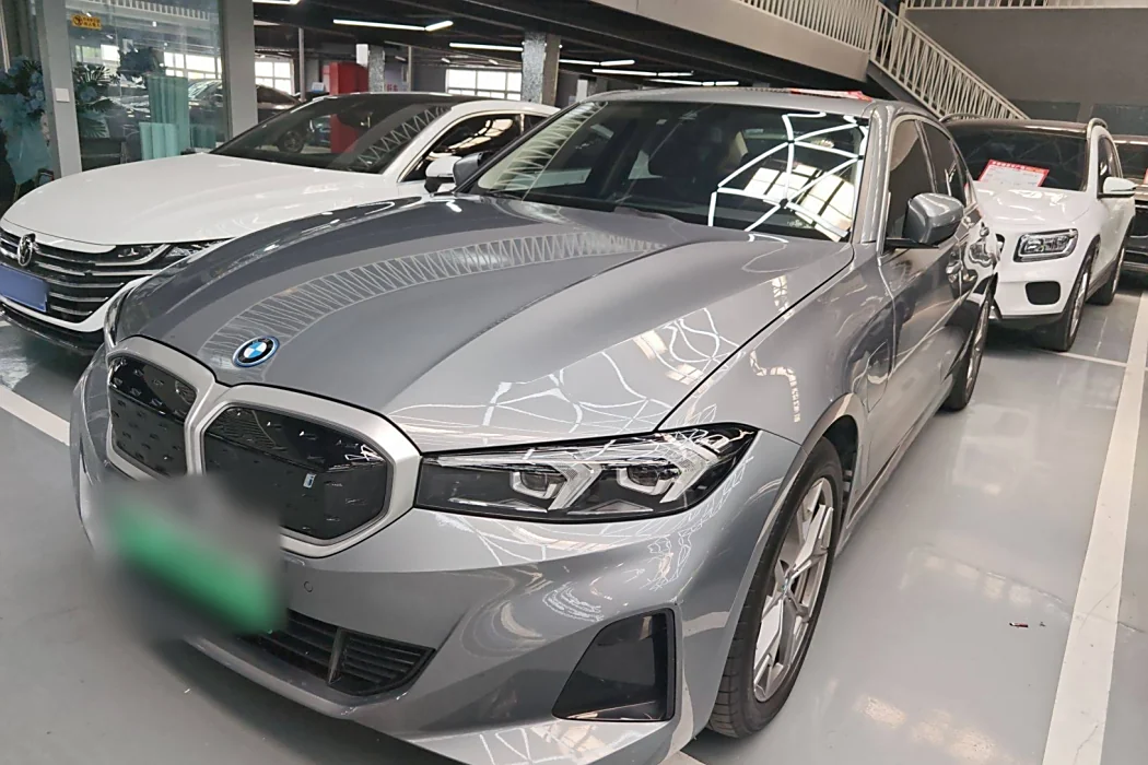 BMW i3 2024 eDrive 35 L
