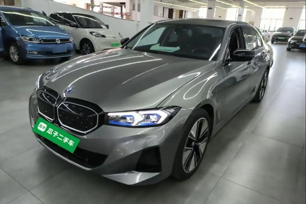 BMW i3 2023 eDrive 40 L Obsidian Sport Package